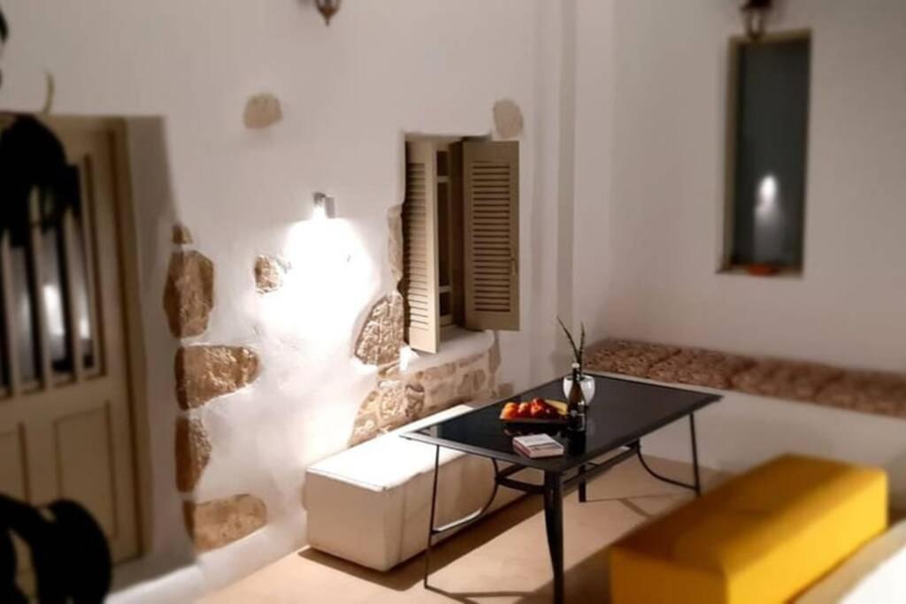Sonia'S Luxury Apartment With Jacuzzi 카밀라리 외부 사진