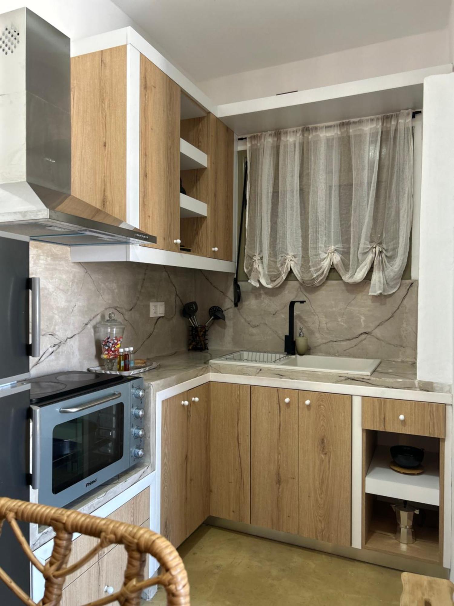Sonia'S Luxury Apartment With Jacuzzi 카밀라리 외부 사진