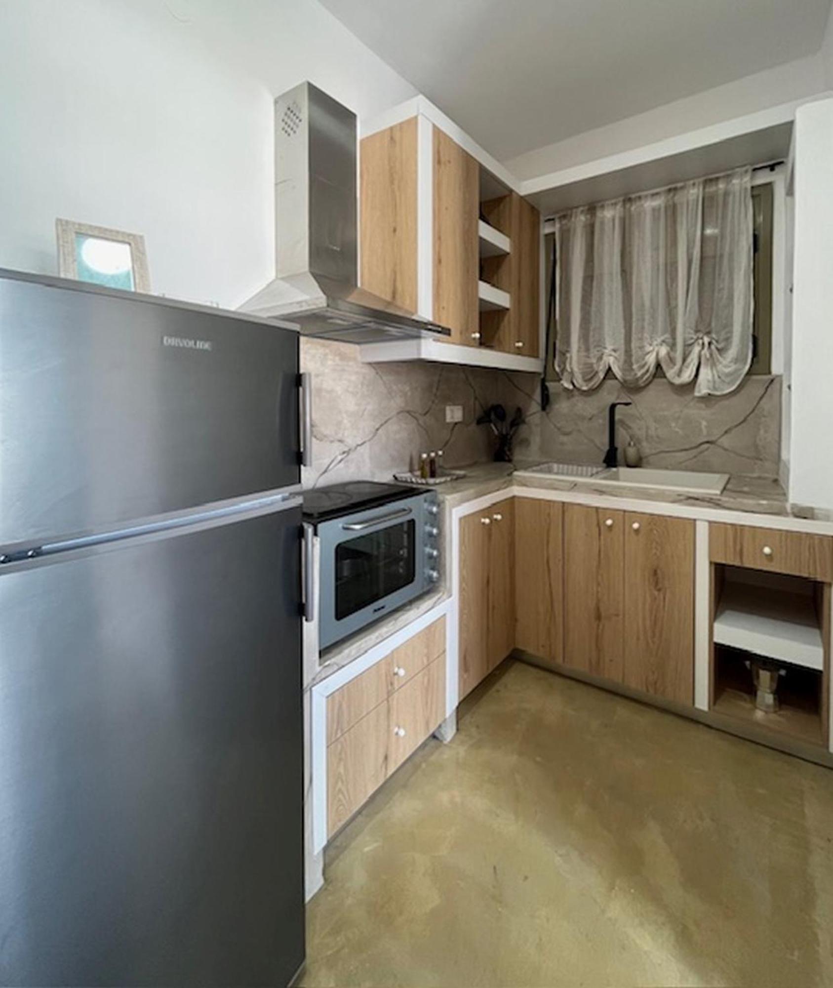 Sonia'S Luxury Apartment With Jacuzzi 카밀라리 외부 사진